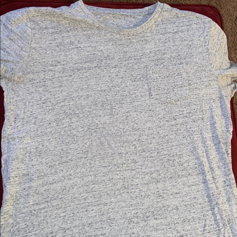 Large Men’s Aeropostale TShirt